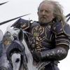 LOTR.net: "Theoden (Bernard Hill) rallies his Rohan soldiers to battle at Pelennor Fields"